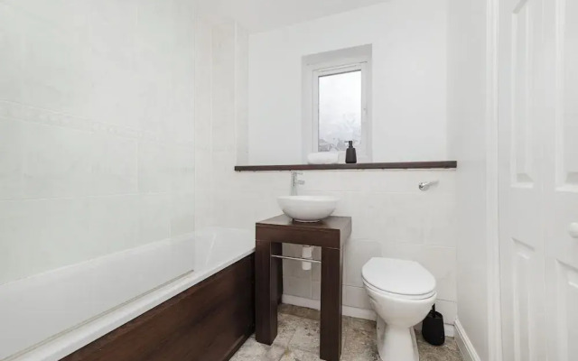 Welcoming 1BR flat near Park