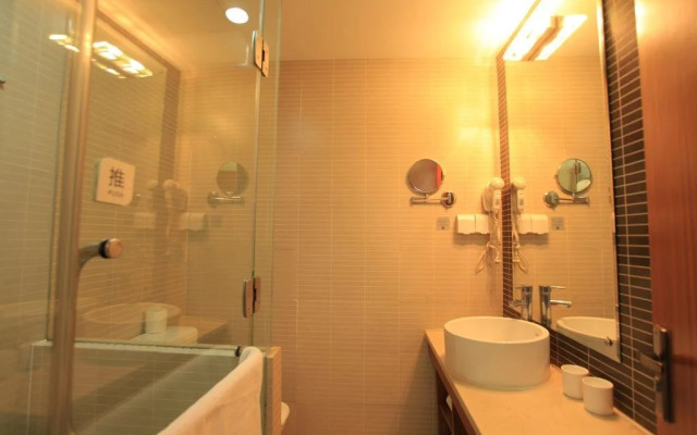 He Yi Hotel