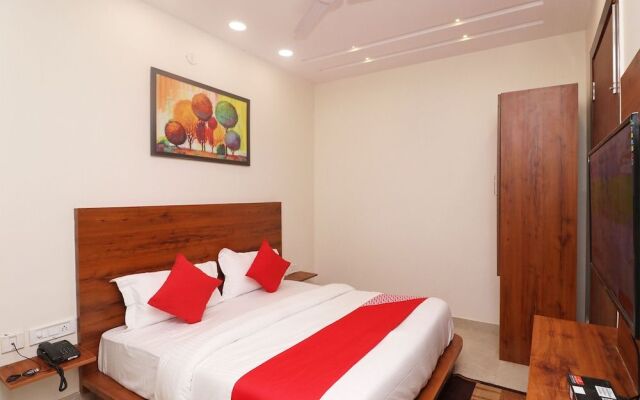 OYO 45940 Grand Imperial