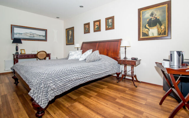 Hampshire Hotel – Hostellerie Schuddebeurs