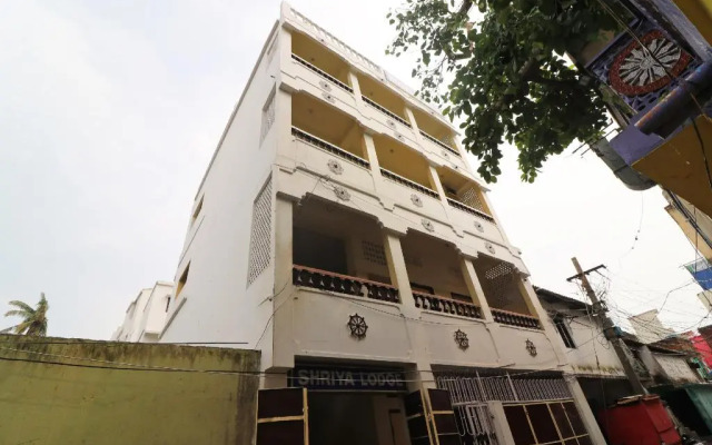 Hotel Shriya by OYO Rooms