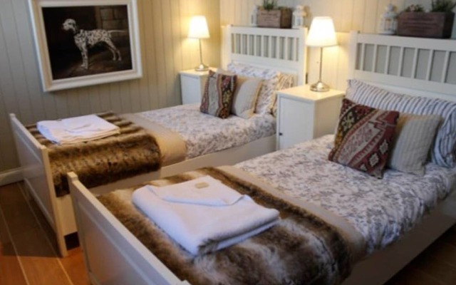 Rosetti House / 6-bed Home on Osea Island, Essex