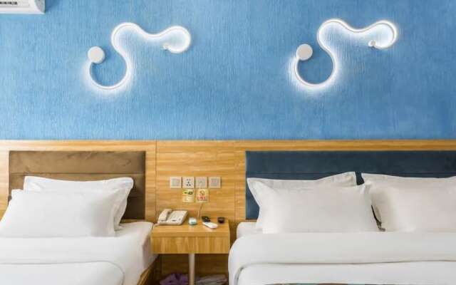Floral Hotel The Heroes Farmyard Beijing