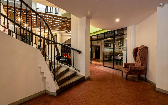 Kiwi Hotel