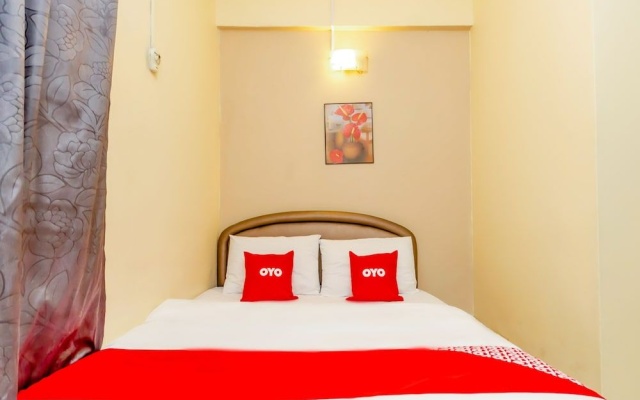 OYO 89703 B Link Hotel – Guest Rooms – Senai
