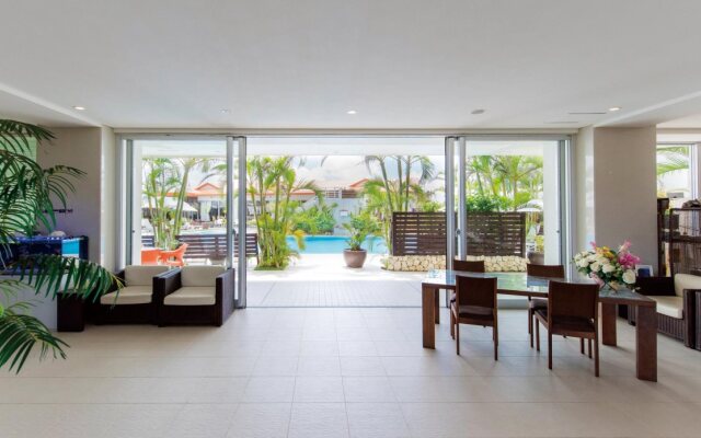 Hotel GranView Garden Okinawa