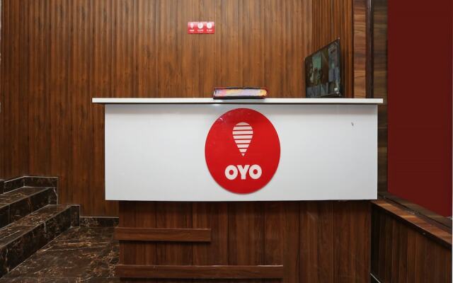 OYO 11852 Hotel Aerostay Inn