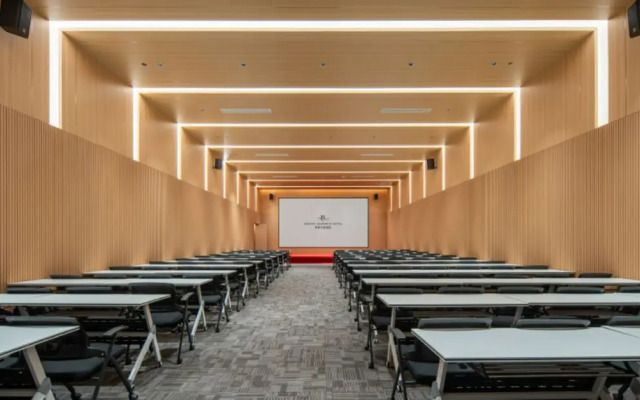 Shanghai Garden Rezen Hotel