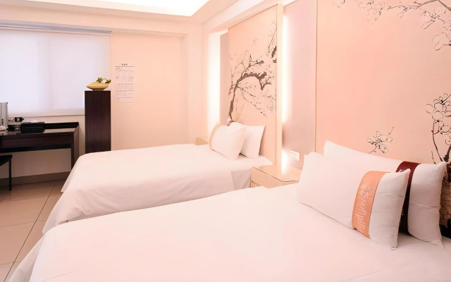 Kiwi Express Hotel - Kaohsiung Station