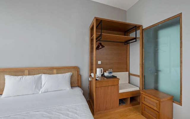 Lakeview Residence Hotel