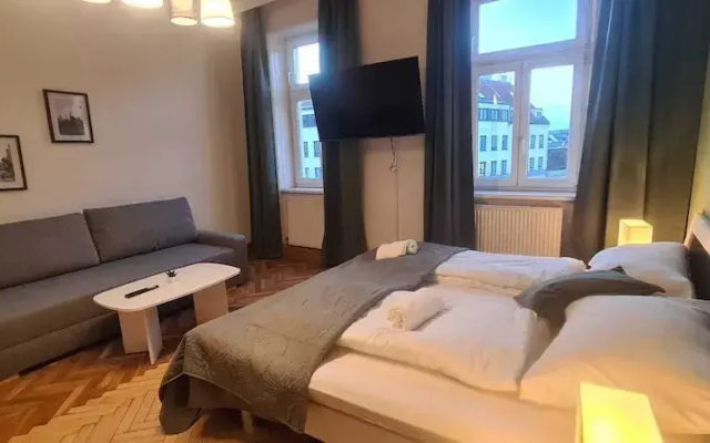 Cozy 2BR Apt Prime Vienna Longstays
