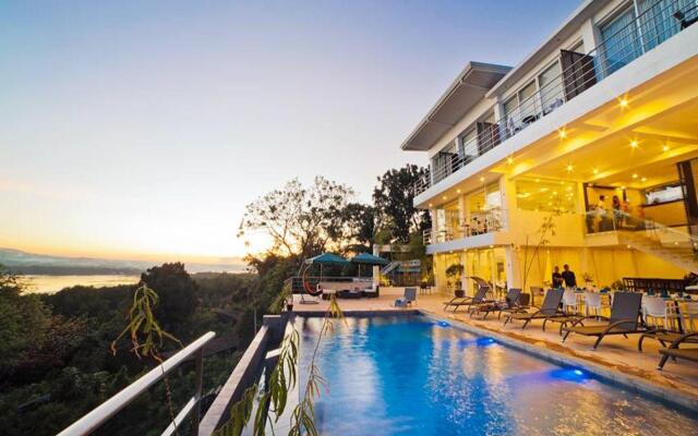 Ocean Suites Boutique Hotel