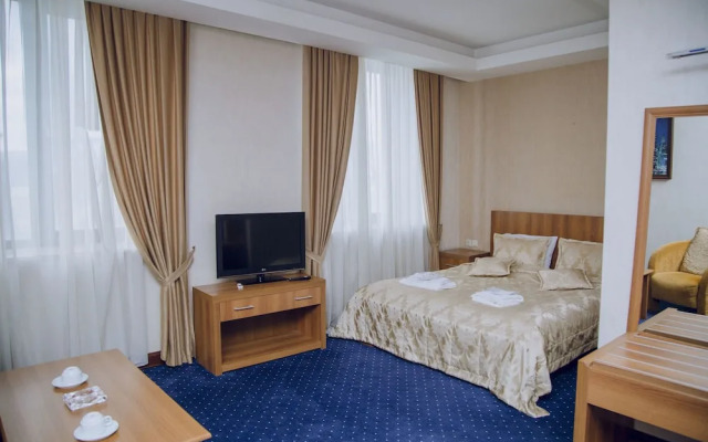 Caspian Ulduz Hotel