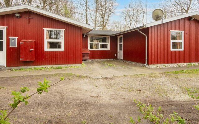 10 Person Holiday Home in Glesborg-by Traum