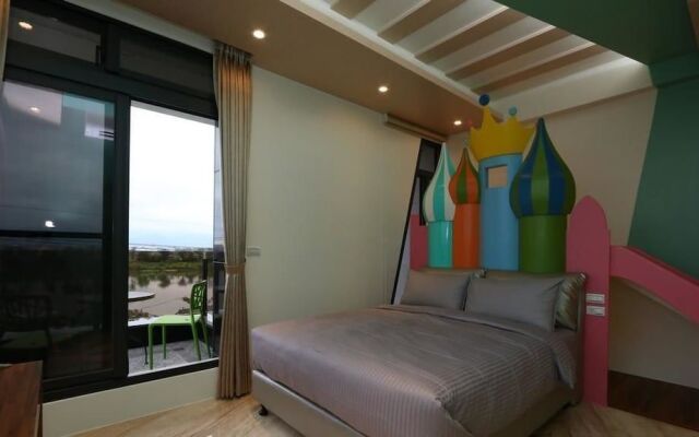 Li Chu Art Paternity B&B