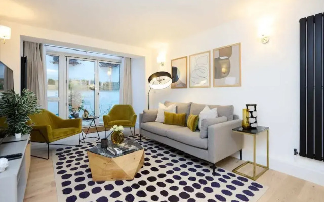 The Melbray Gem - 2bdr Apartment With Courtyard