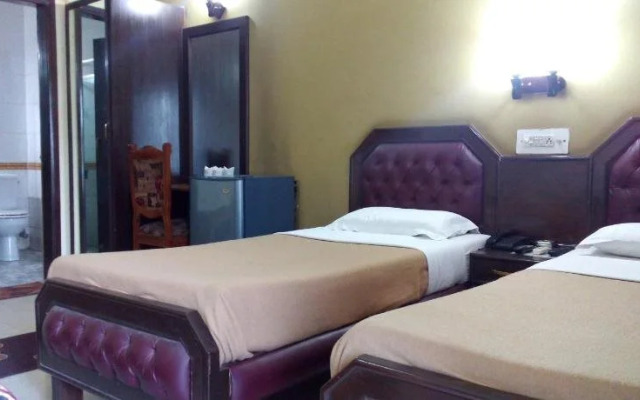 Hotel Ganga Azure