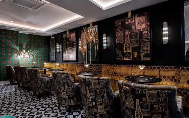 Elephant Rock Hotel