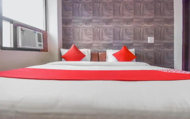 Hotel Golden Bird by OYO Rooms