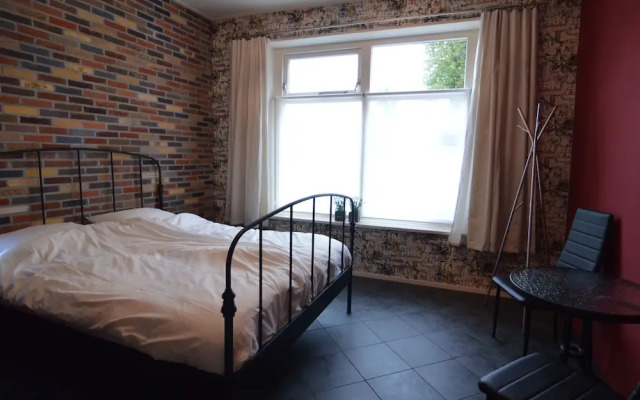 Modern Holiday Home in Easterlittens with Fishing Near