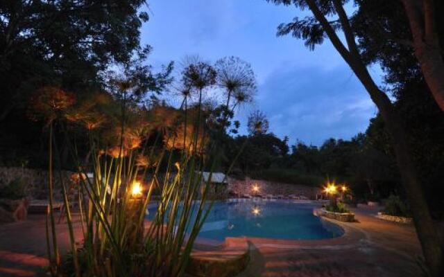 Naiberi River Campsite & Resort