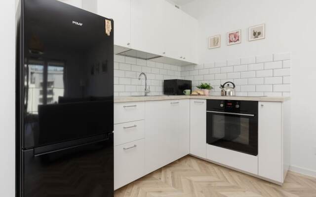 Ursus Sunny Studio by Renters