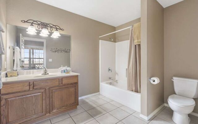 The Greenview Manor - Lake Views