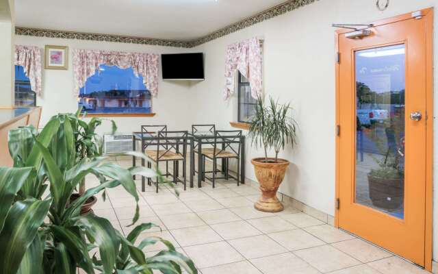 Travelodge by Wyndham Temple