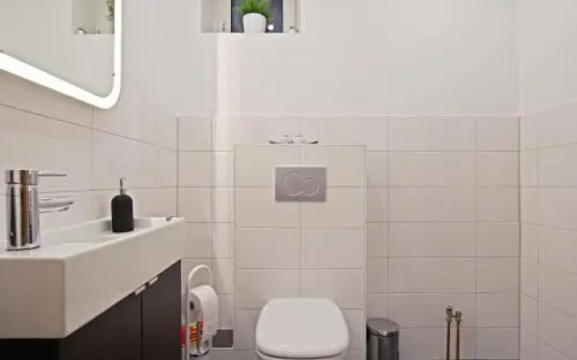 2 Private Single Rooms (5650)