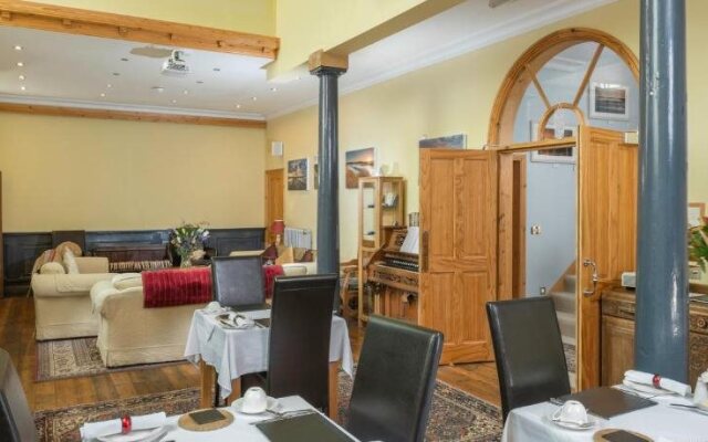 St Cuthbert's House - Guest house