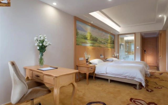 GreenTree Inn Guangdong Shenzhen Dongmen Business Hotel
