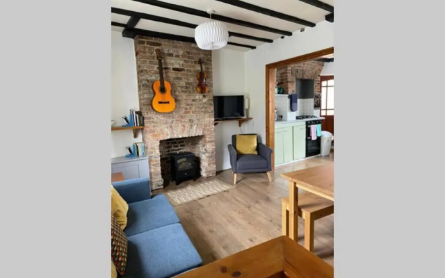 200 year old large townhouse with sea views
