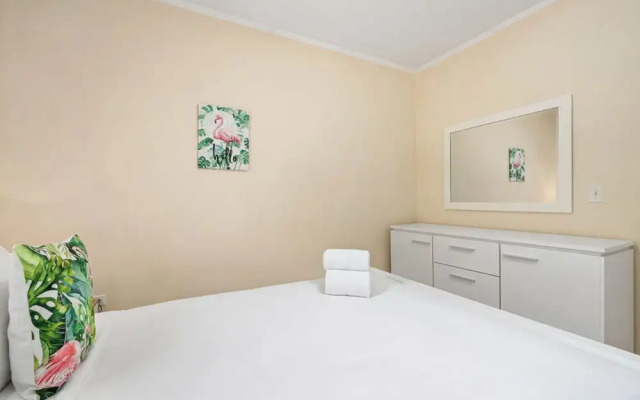 Cozy 3br2ba Great Location w Private Pool Patio