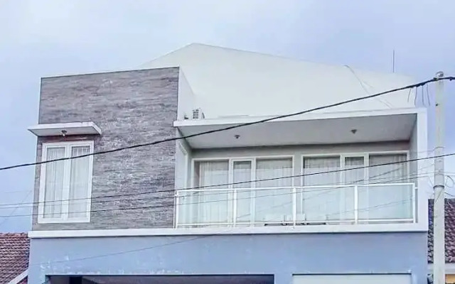 Villa Mangli Monochrome Syariah by eCommerceloka