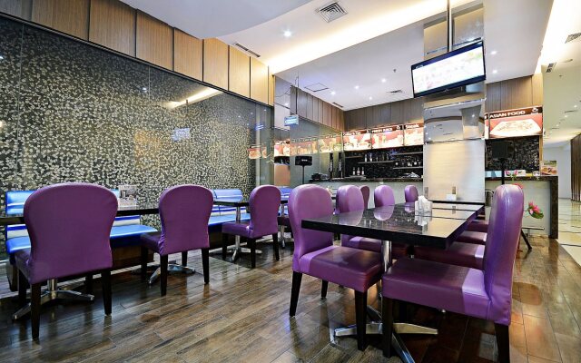 World Hotel