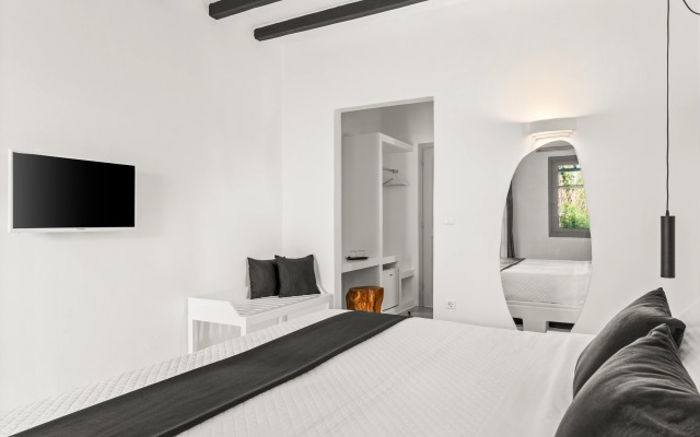 Mr & Mrs White Paros Suites & More