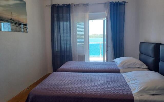 Apartments Marija - 10m from beach