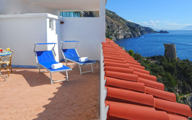 Hotel Torre Saracena