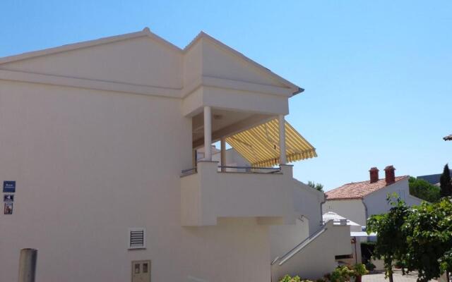 Apartments Kekica