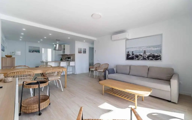 72-Modern Apartment in the Heart of Fuengirola!