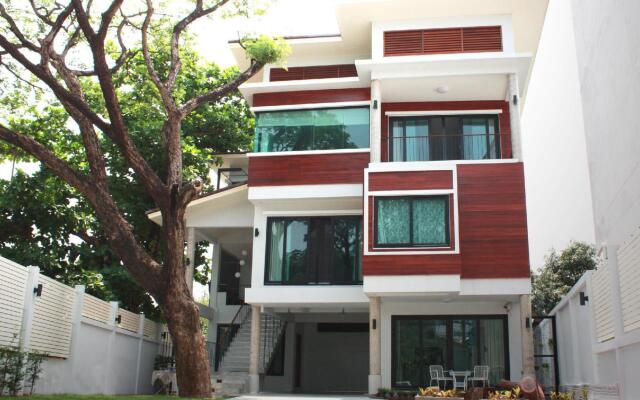 Jamjuree Home