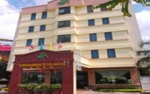SR Hotel