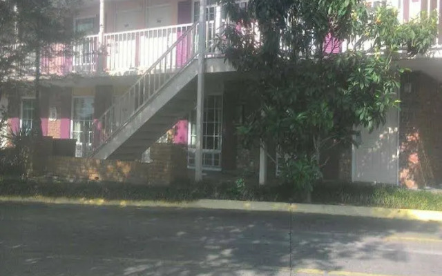 Plantation Inn