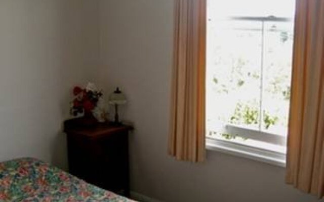 The Cecil Guesthouse