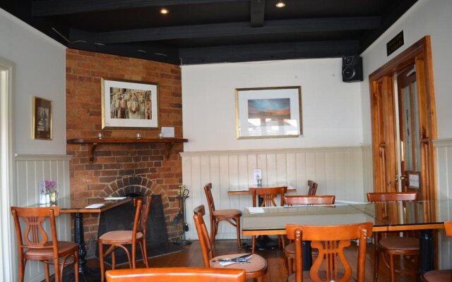 Empire Hotel Deloraine