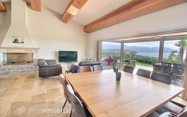 Villa Riposu Jacuzzi Pool Beach Access on Foot