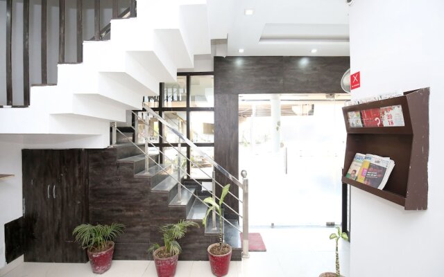 OYO 13431 Hotel Royal Blue