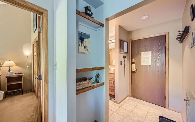 1147 Flying Dutchman 1 Bedroom Condo