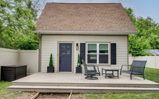 Stylish 'crosby Cottage' - 1 Mi to Serpent Lake!