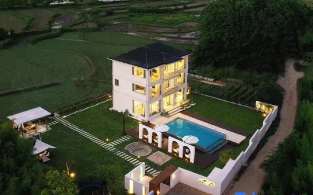 Watch Wheat Field Moganshan Villa Designer Hot Spring Meisu